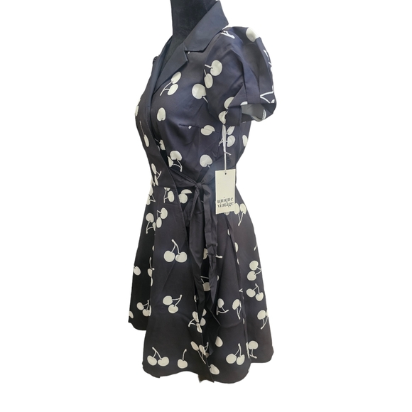 Unique Vintage Black and White Midi Dress - Picture 3 of 4